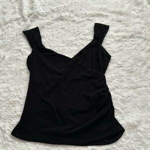 White House Black Market black top Sz: m